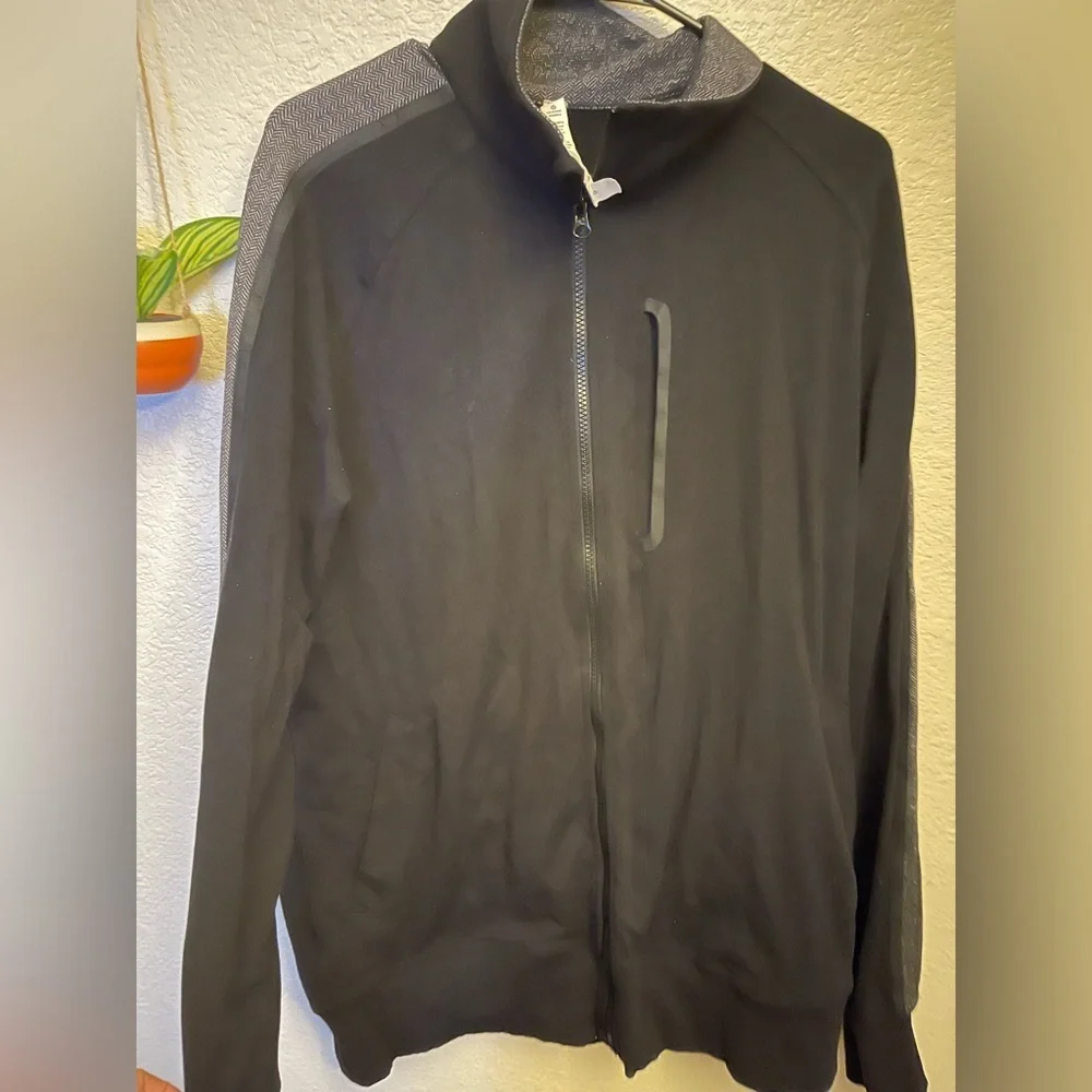 Lululemon Size L Mens Kung Fu Track Jacket II Black Herringbone Stripe - Picture 3 of 5